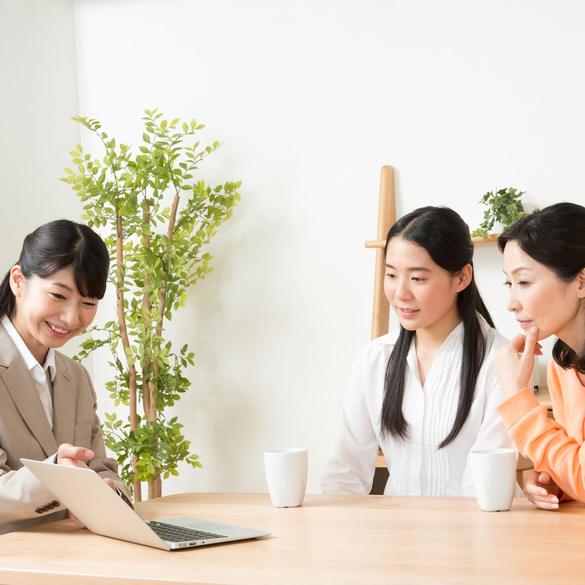 イー ローン 私立大学 国公立それぞれ学費はどれくらいかかる 入学から卒業までの4年間の学費の平均について紹介 イー ローン Times 教育ローンの検索 比較 申込みならイー ローン